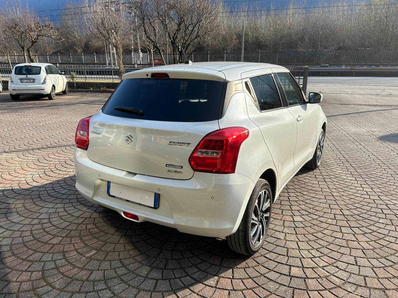 Suzuki Swift 1.2 Hybrid 4WD AllGrip Top