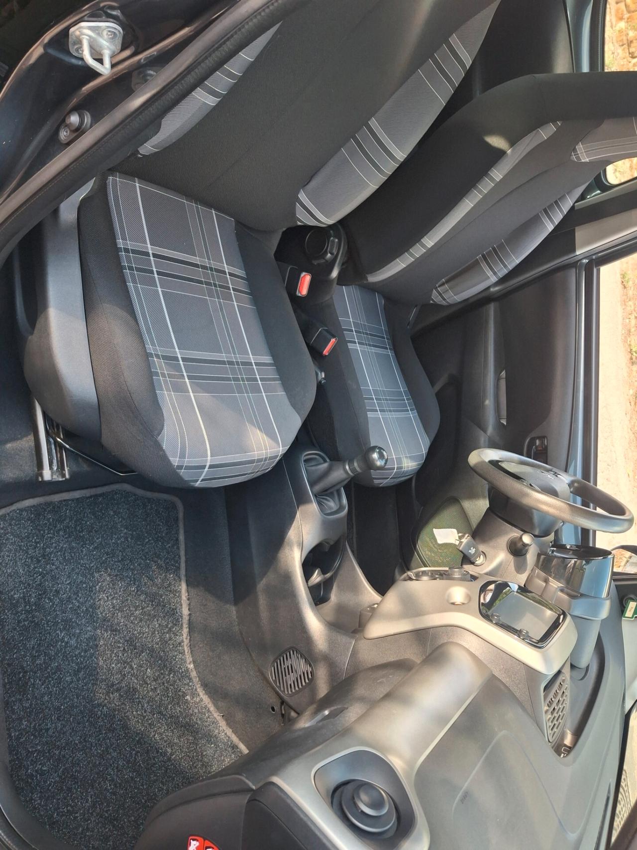 Peugeot 108 VTi 68 5 porte Active TOP! Neopatentati