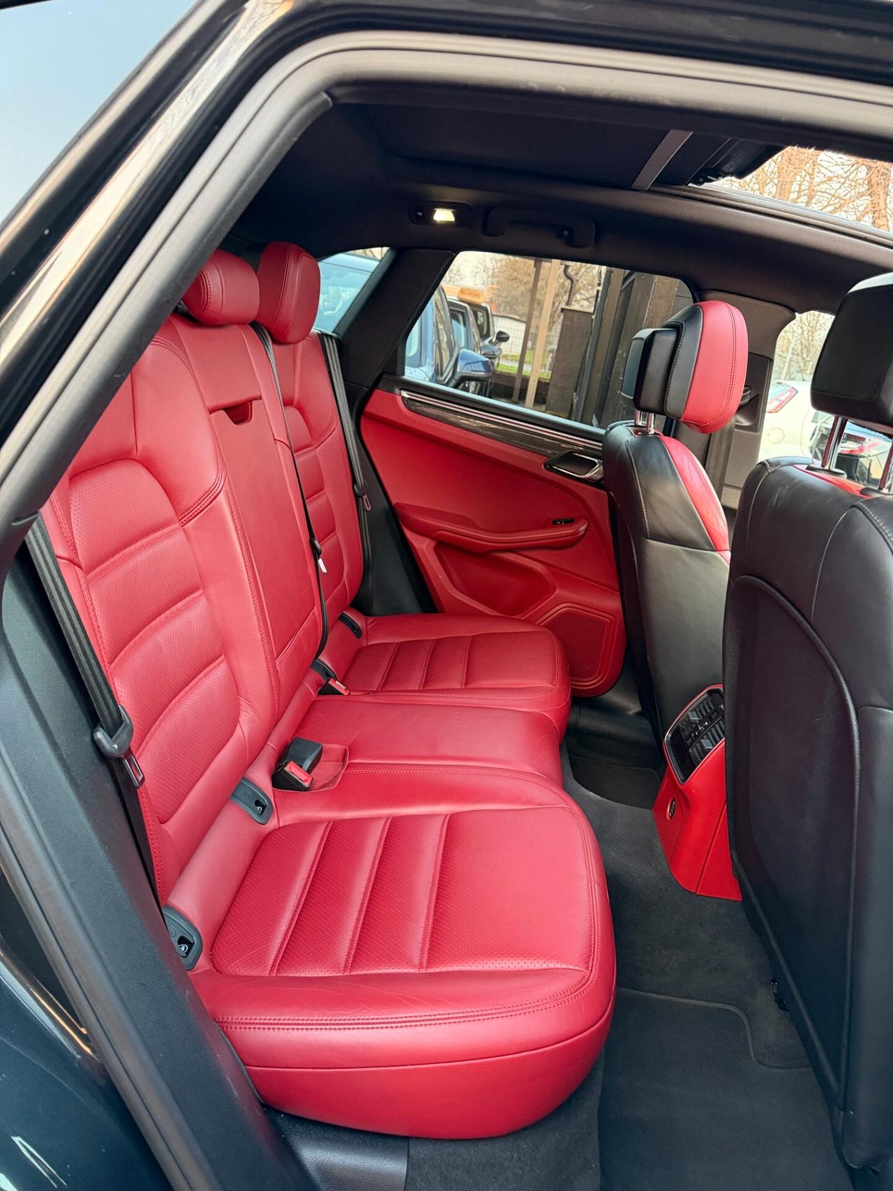 Porsche Macan 2.0 Tetto Limited