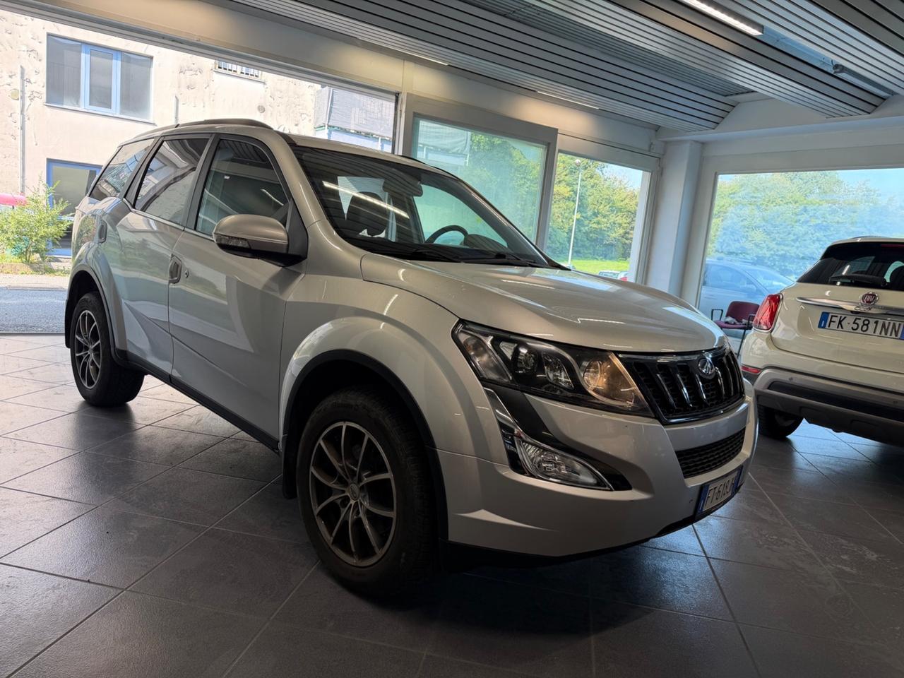 Mahindra XUV500 2.2 16V FWD W10