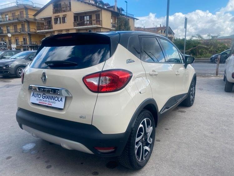 Captur 1.5 dCi 90 CV Project Runway Super Accessiorata