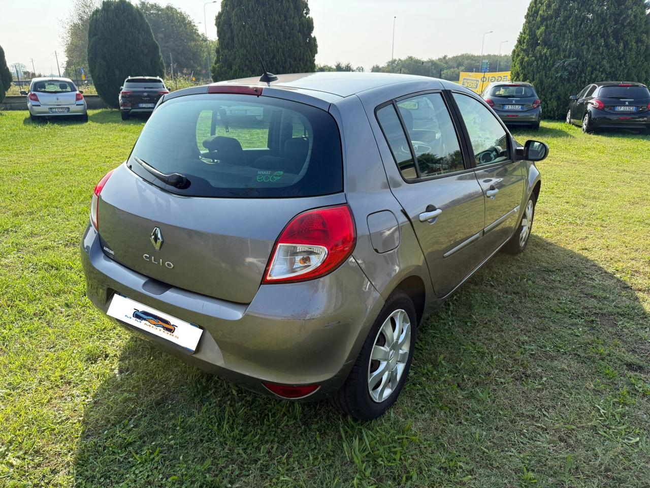 Renault Clio 1.2 16V 5 porte NAVI
