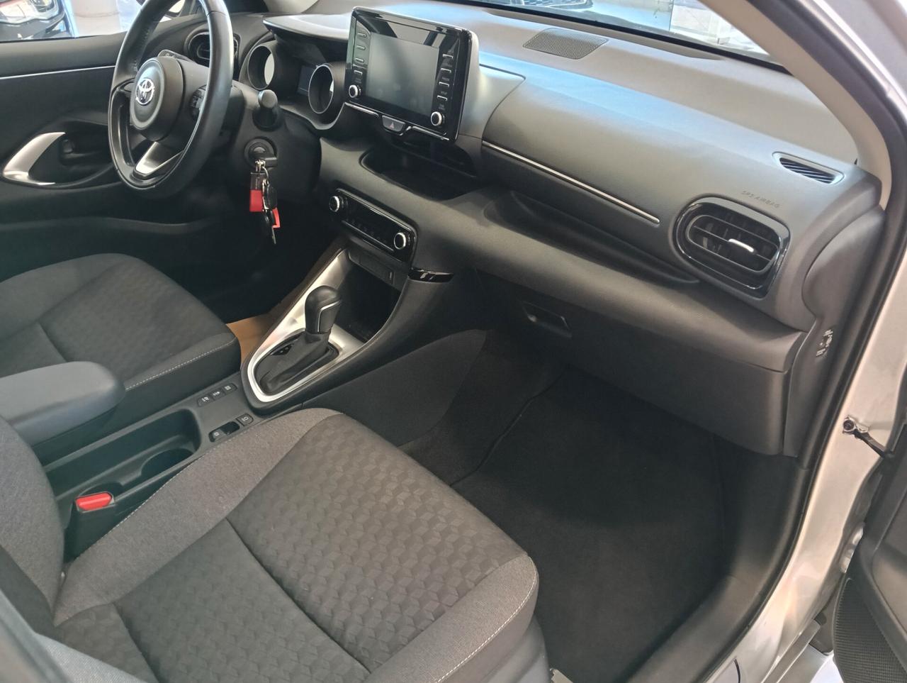 Toyota Yaris 1.5 Hybrid 5p Trend Autocarro 4 posti