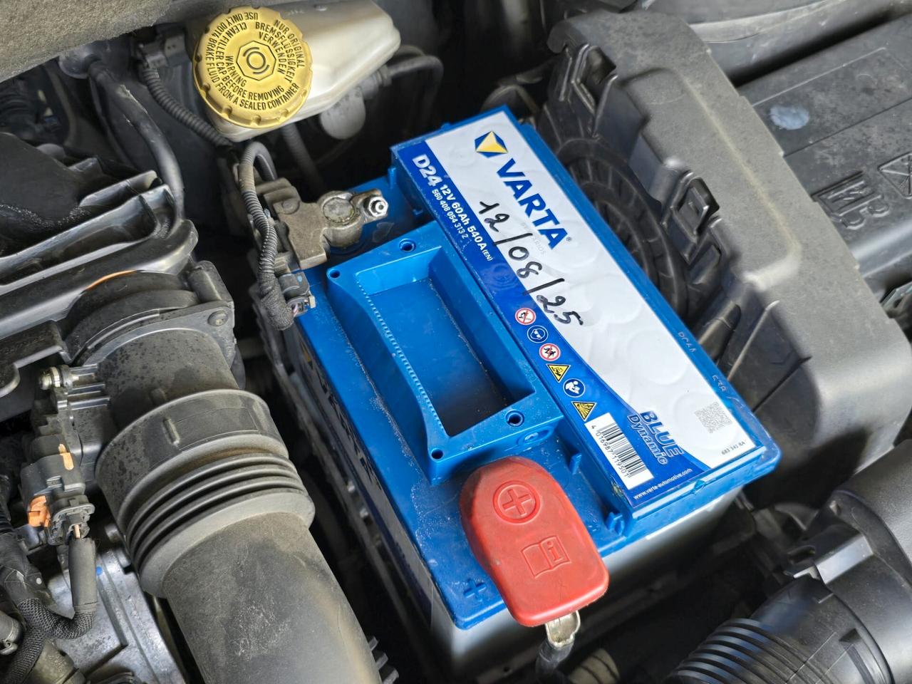 Peugeot 208 1.4 HDi 68 CV 5 porte Allure