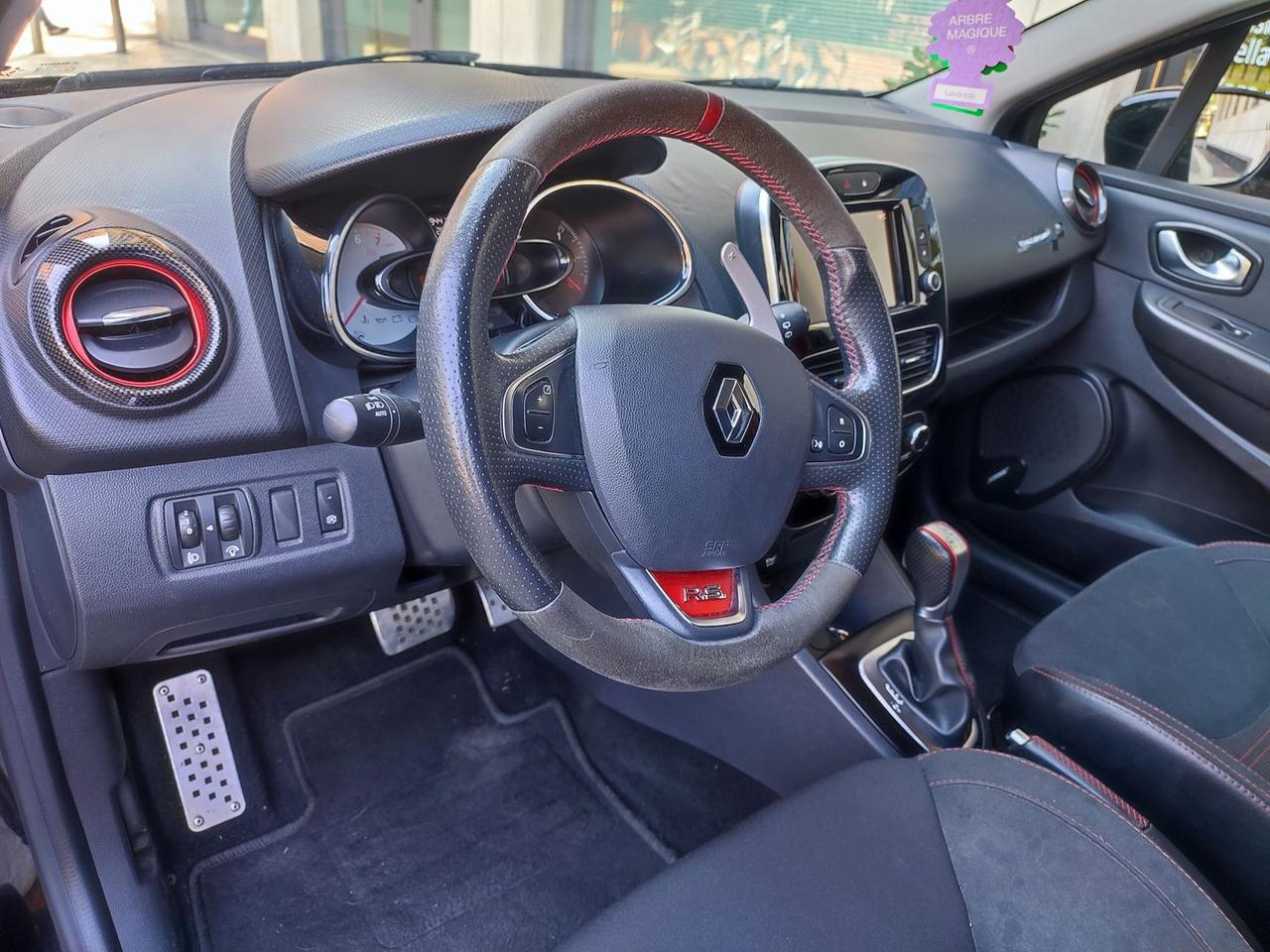 Renault Clio GT Line 1.6 Turbo TCe 220 R.S. Trophy