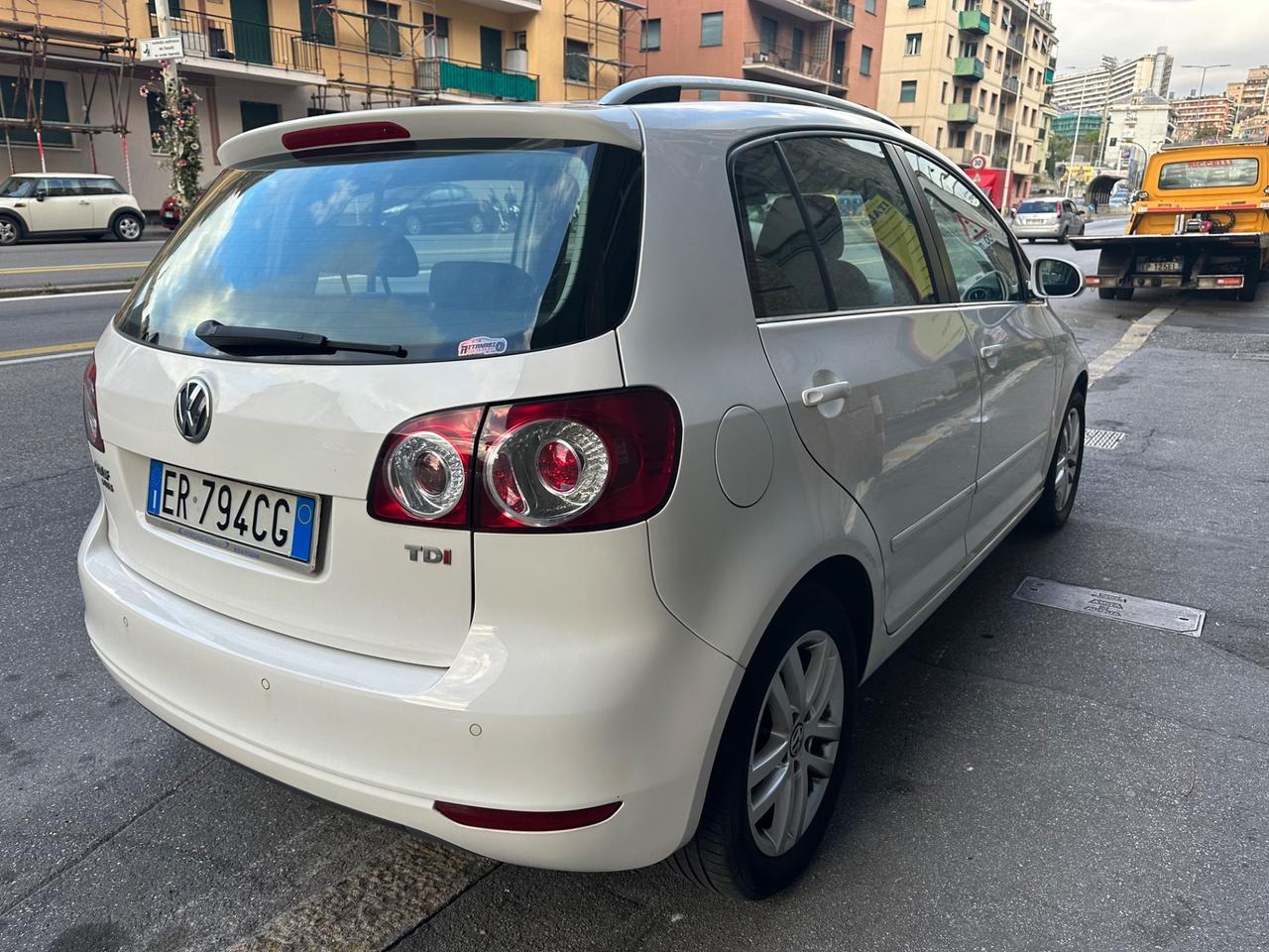 Volkswagen Golf Plus 1.6 TDI DPF Highline Euro 5B