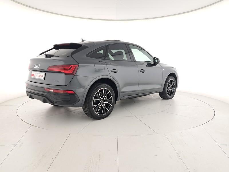 Audi Q5 sportback 40 2.0 tdi mhev 12v s line plus quattro s-tronic