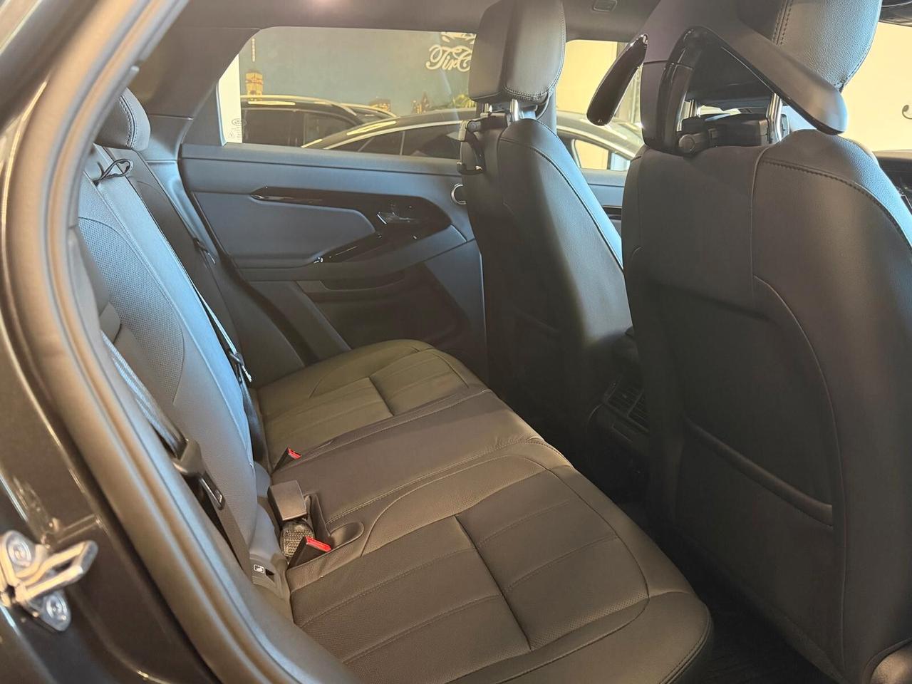 RANGE ROVER EVOQUE DARK EDITION EIGER GREY 2.0D MHEV AWD 163CV ANNO 2026