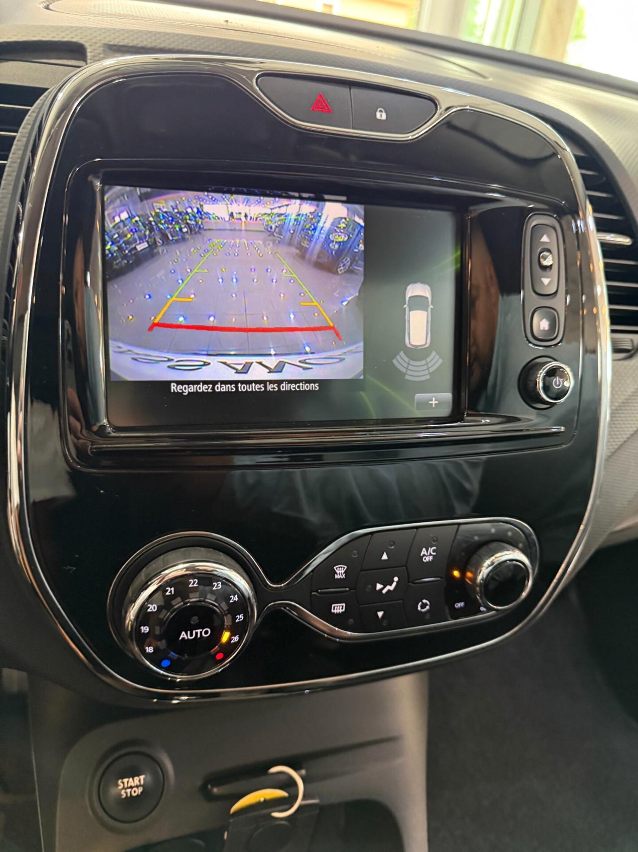 Renault Captur Benzina 90 CV Neopatentati