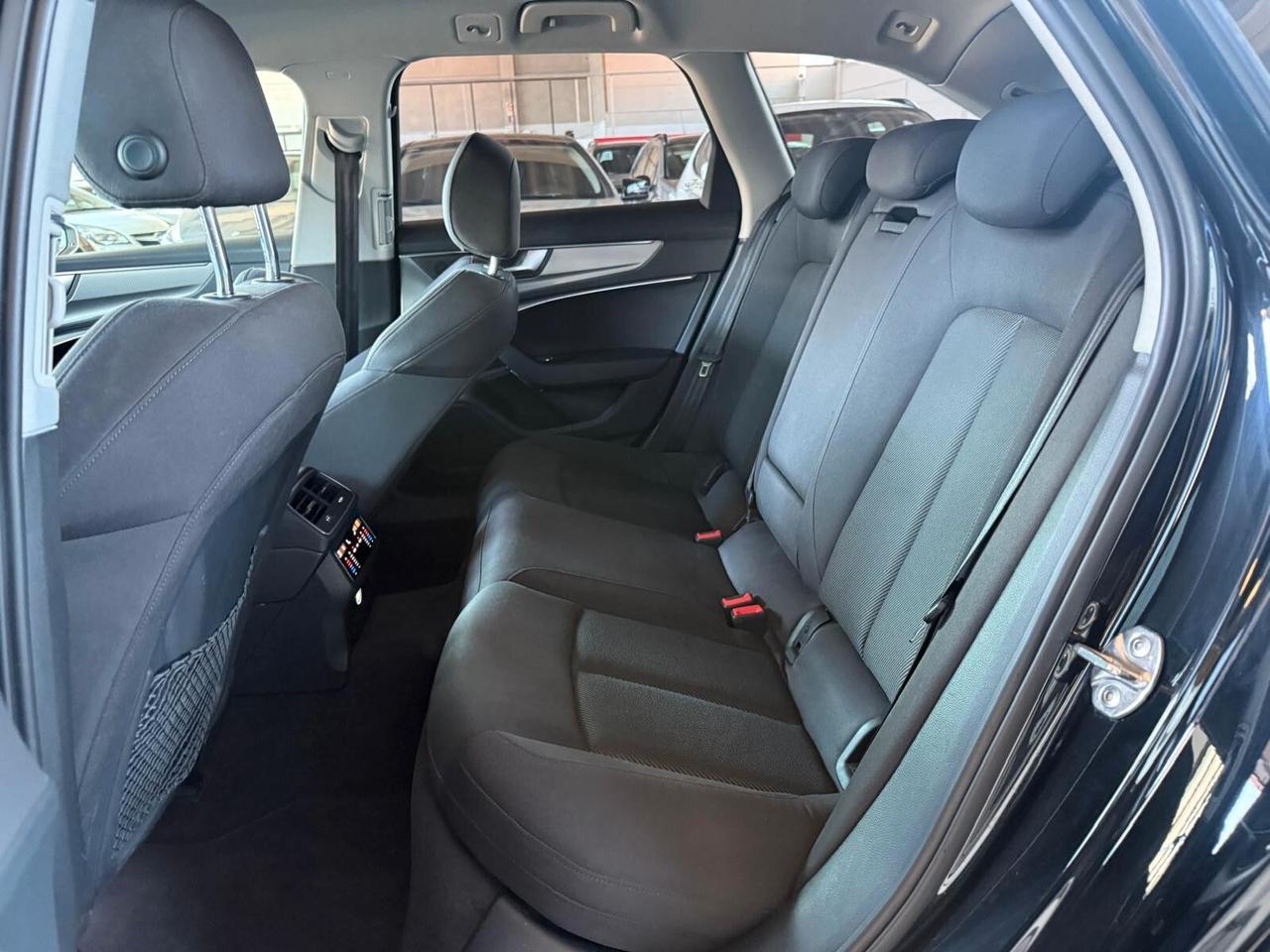 Audi A6 Avant 40 2.0 TDI S tronic Business Design