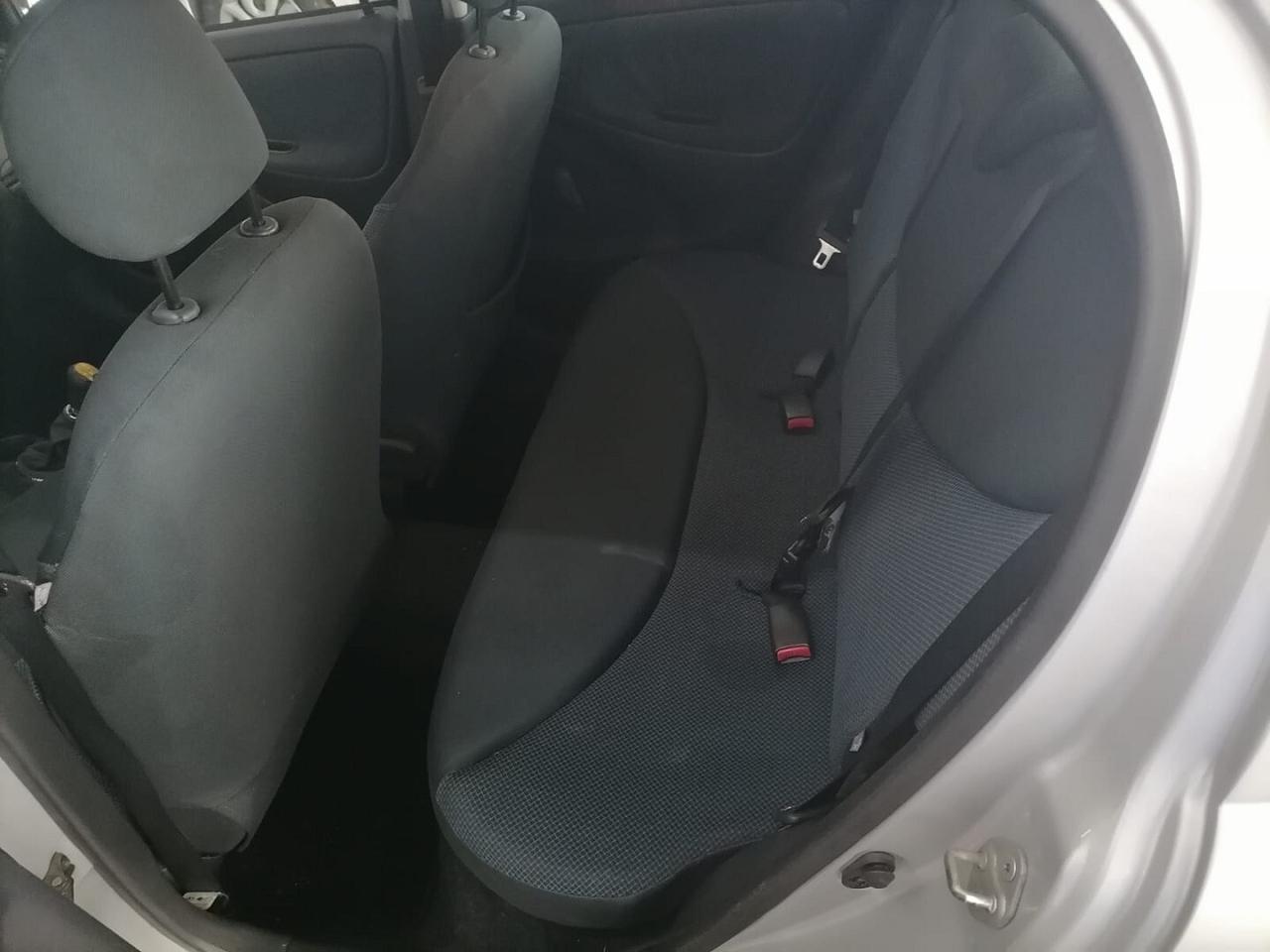 Toyota Yaris 1.0 16v Sol 5p OK NEOPATENTATI