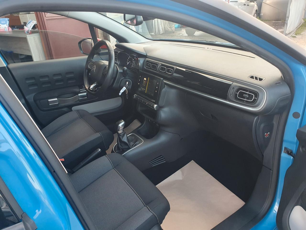 Citroen C3 PureTech 82 GPL Shine