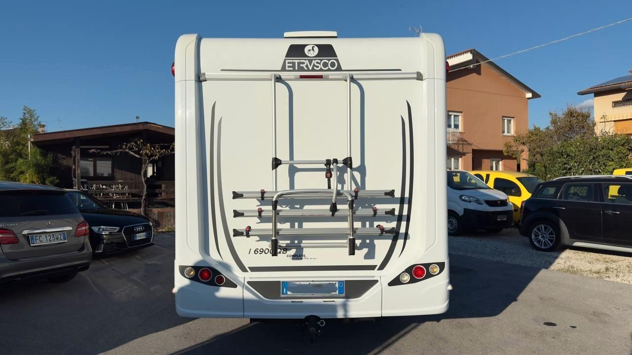 Etrusco MOTORHOME I6900 QB CLIMA GANCIO TRAINO 2000 KG