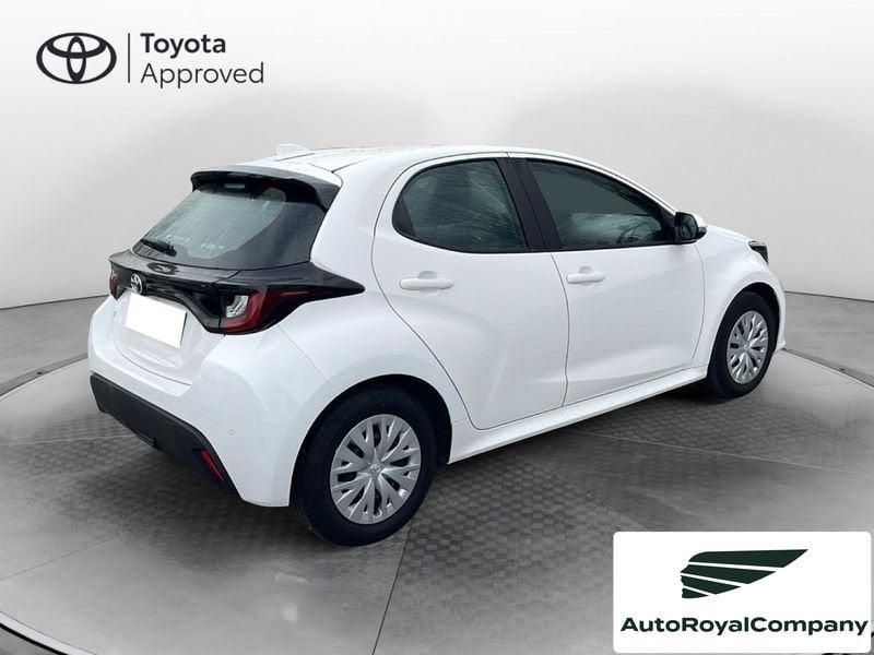 Toyota Yaris Hybrid Active MY21
