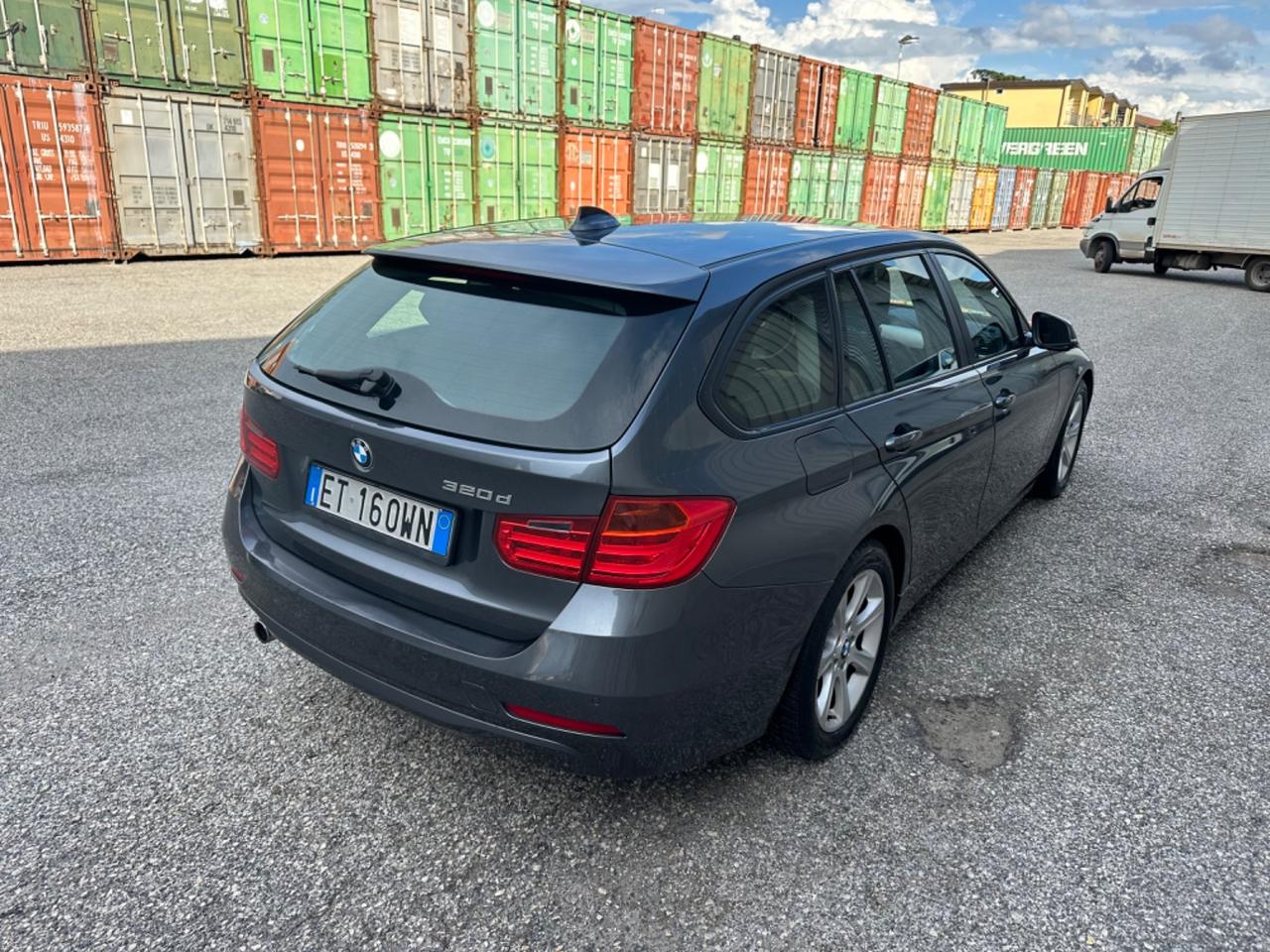 Bmw 320 320d Touring Luxury comenuovo autom