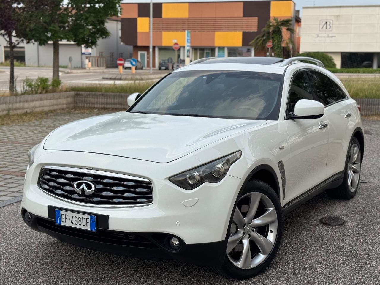 Infiniti FX30d S Premium 238cv