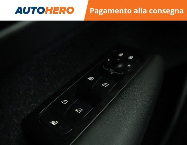 VOLVO XC40 B4 AWD Geartronic Momentum