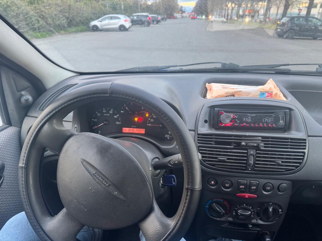 Fiat Punto 1.2i cat 5 porte (SU APPUNTAMENTO)