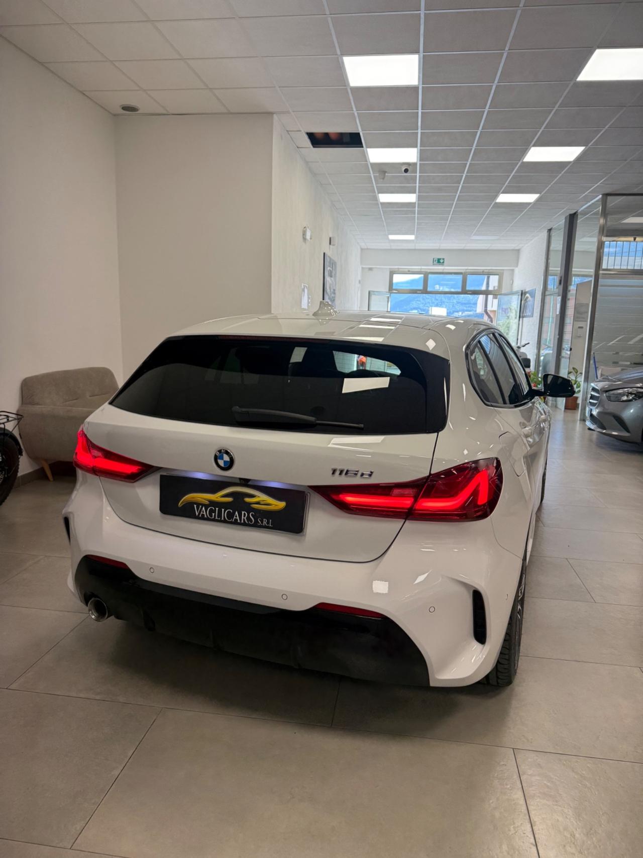 Bmw 116 116d 5p. Msport