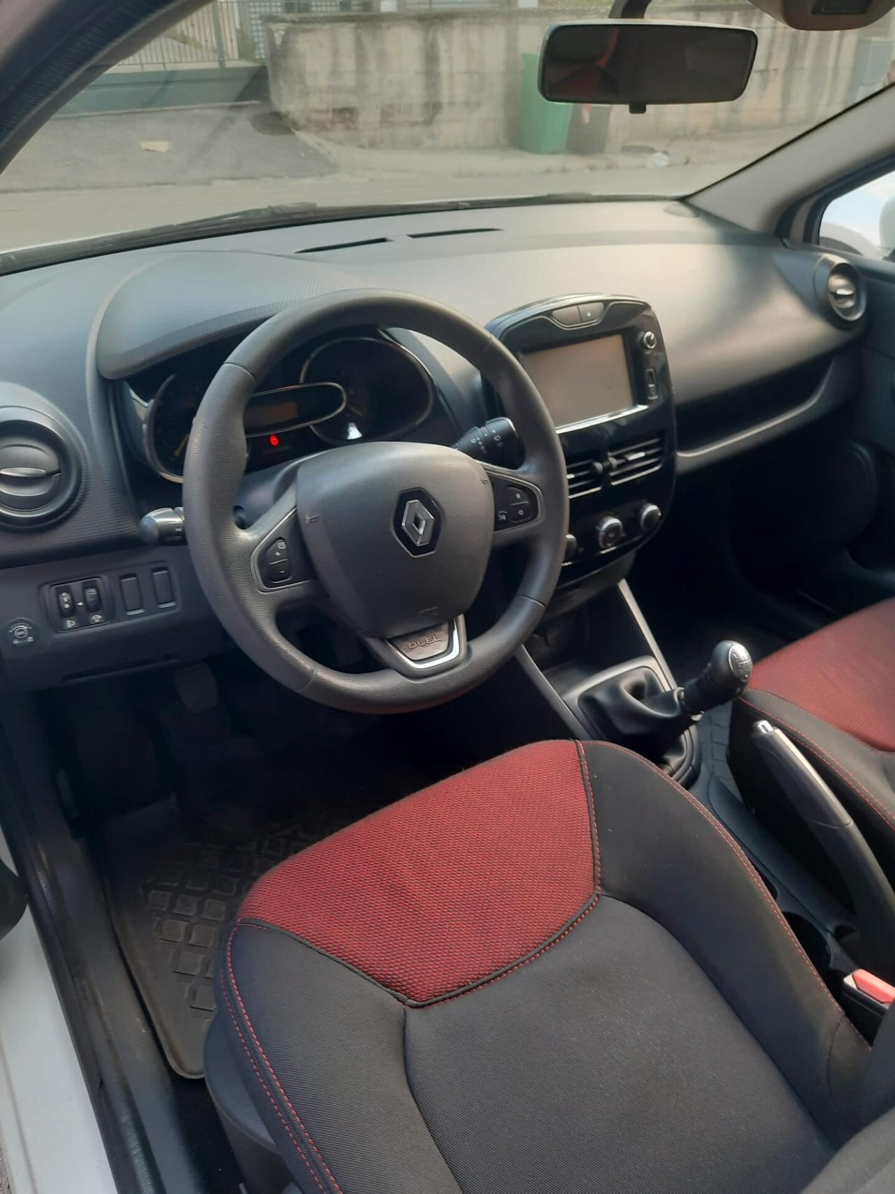 Renault Clio 1.2 75CV GPL 5 porte Costume National