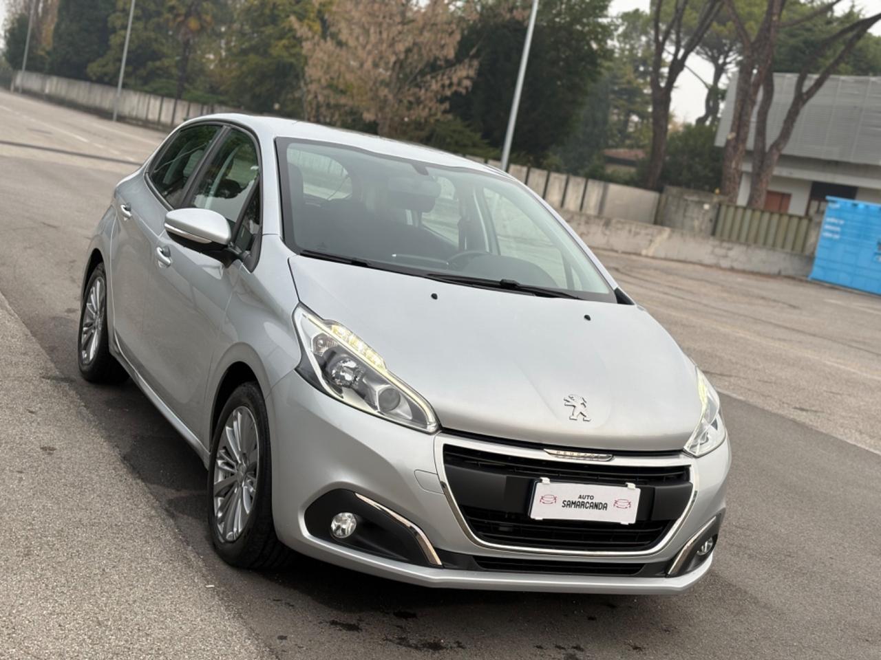 Peugeot 208 1.2 benzina 2017