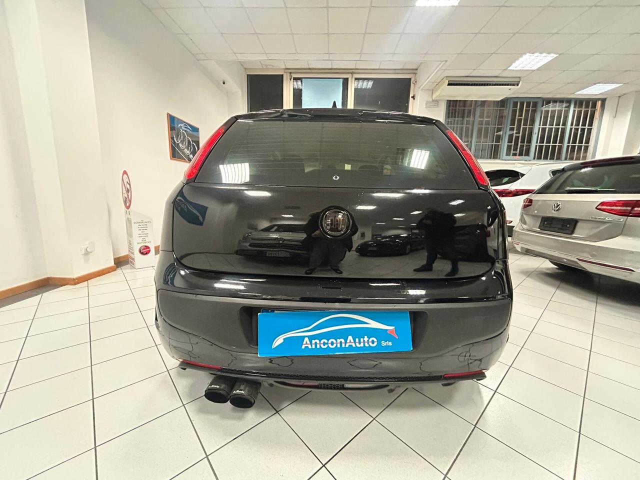 FIAT PUNTO 1.2B X NEOPATENTATI 2013