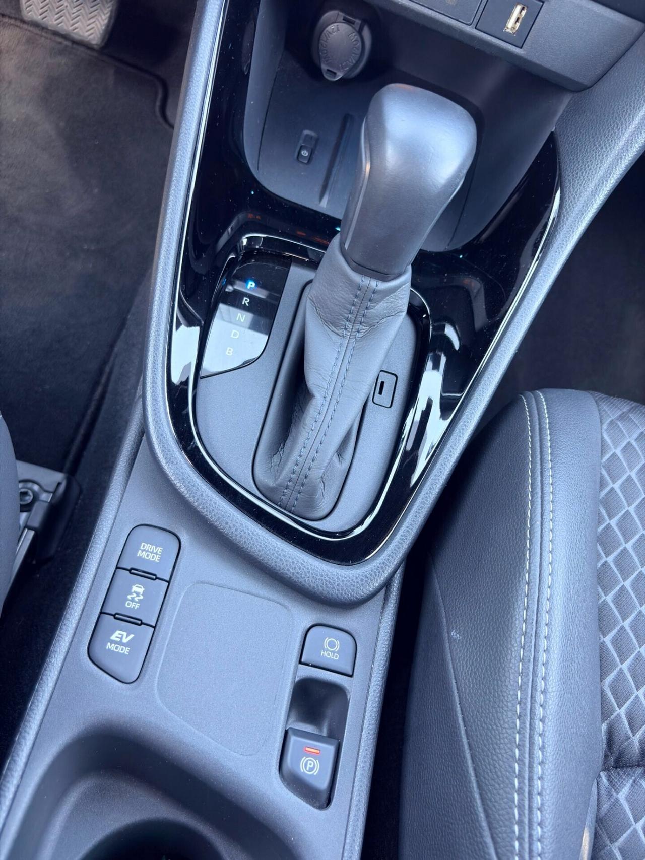 Toyota Yaris 1.5 Hybrid 5 porte Style PREZZO REALE NO FINANZIAMENTO
