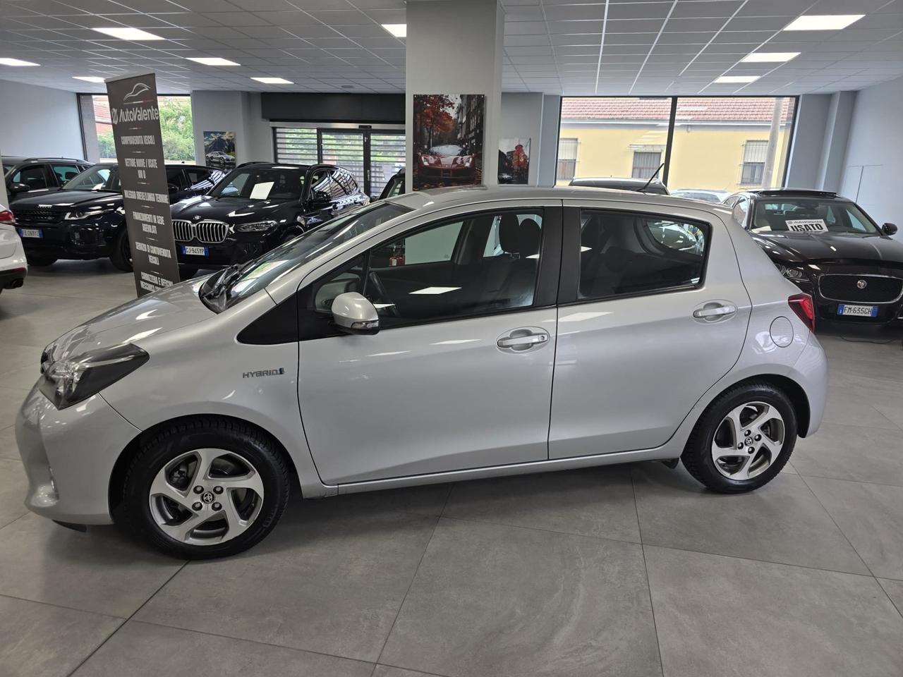 Toyota Yaris 1.5 Hybrid 75cv 2016 km 120000