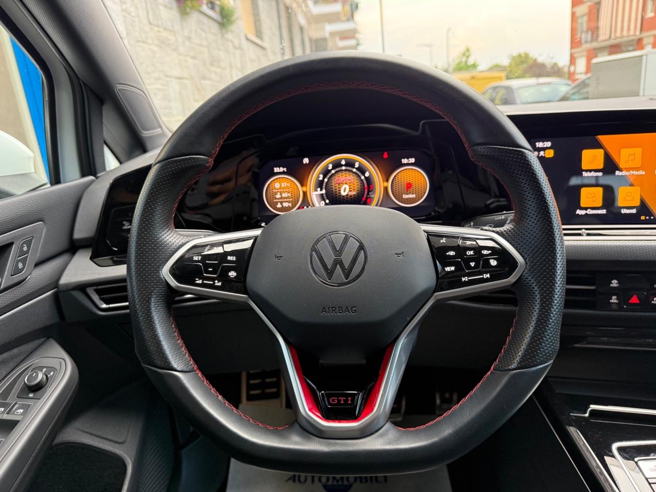 Volkswagen Golf GTI 2.0 TSI DSG PERFORMANCE