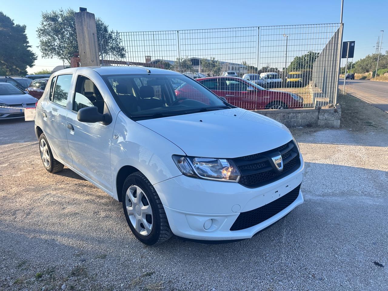 Dacia Sandero 1.2 GPL 75CV Ambiance-2013
