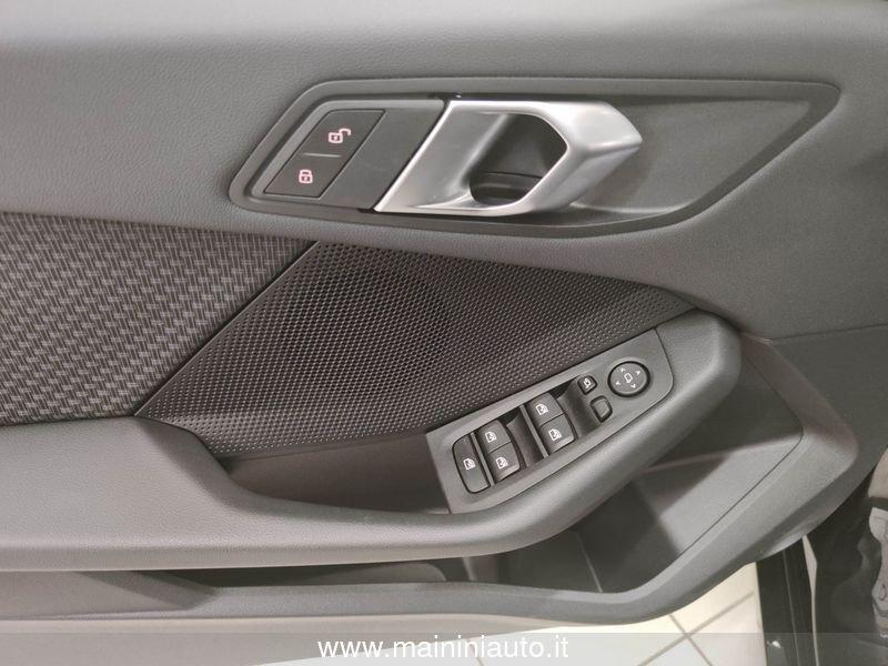 BMW Serie 1 116i 5p. Business Advantage + Car Play "SUPER PROMO"