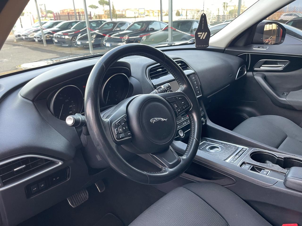 Jaguar F-Pace 2.0 D 180 CV AWD Aut. PERMUTE RATE