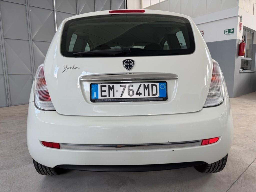 Lancia Ypsilon 1.2 69 CV Unyca