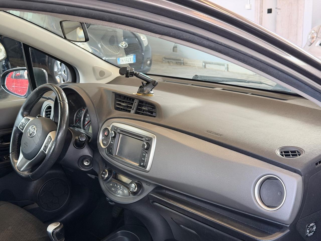 Toyota Yaris 1.0 5 porte Lounge