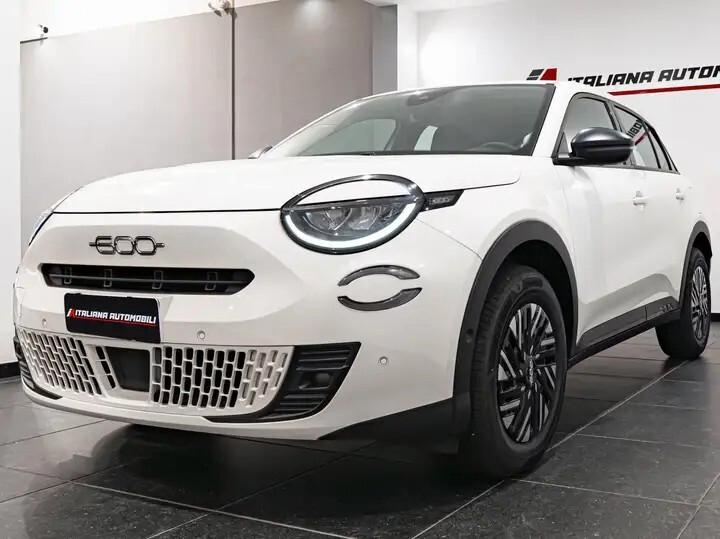 Fiat 600 Hybrid 100 CV DCT MHEV