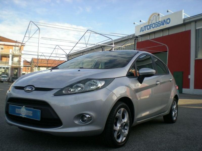 Ford Fiesta 5p 1.4 16v Titanium c/esp Gpl E5