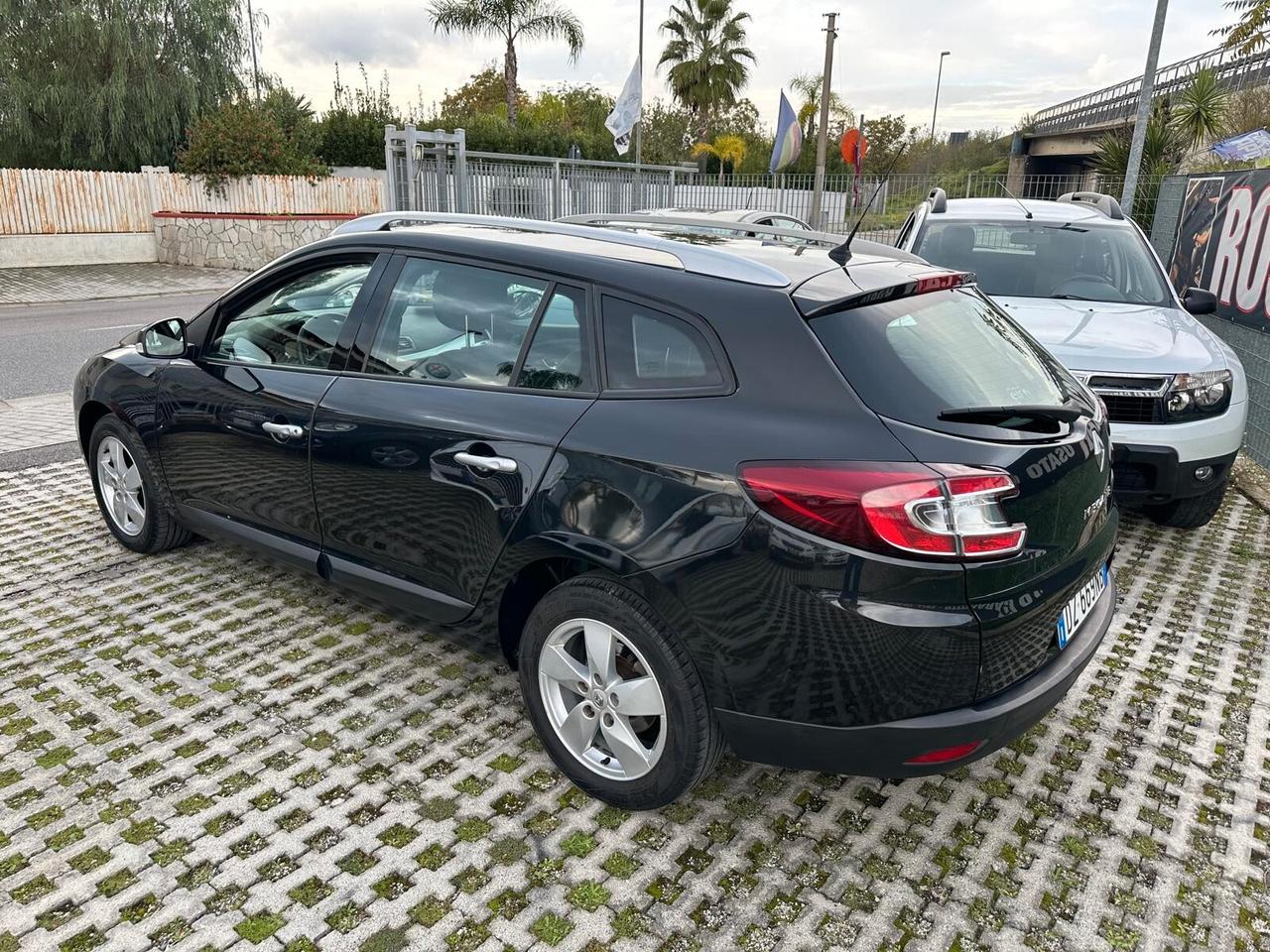 Renault Mégane 1.5 dCi 110CV SporTour Luxe-02/2010