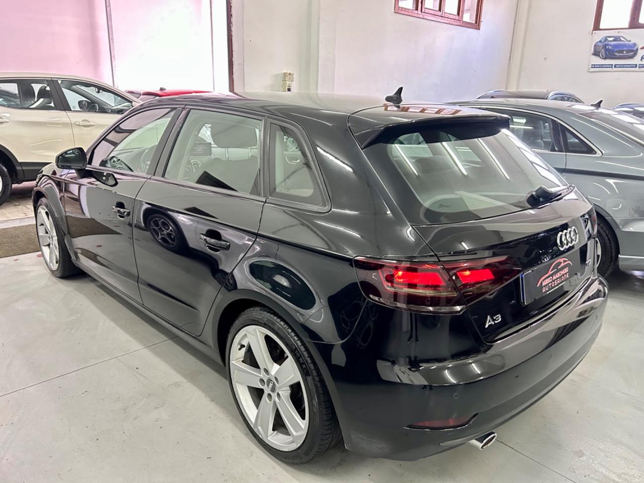 Audi A3 1.6 TDI 116 CV S tronic Sport FINANZIABILE