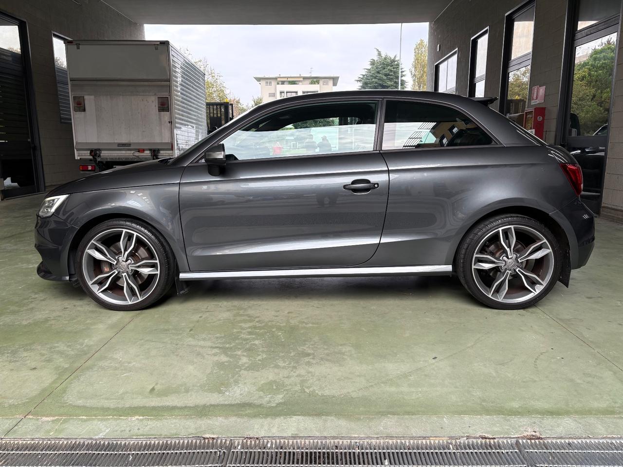 Audi A1 S1 2.0 TFSI quattro manuale