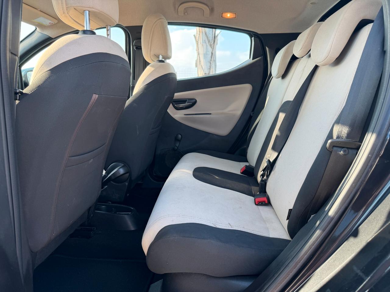 LANCIA YPSILON 2014 1.2 BENZINA 69 CV *DISTR FATTA