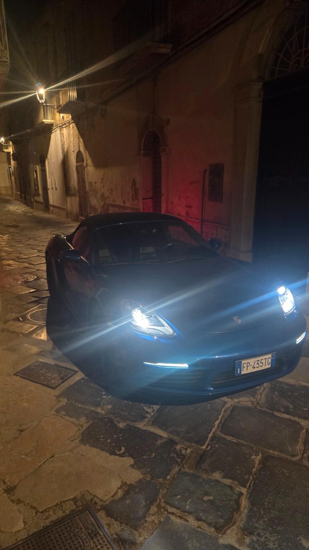 Porsche 718 Spyder Boxster 2.0