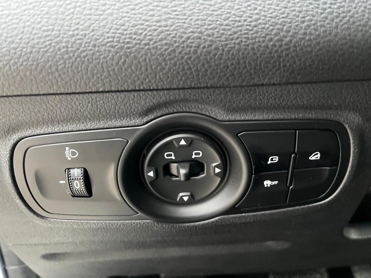 DR 4.0-1.5 gpl -cambio aut-full-2022