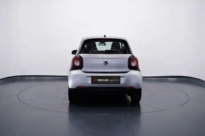 Smart ForFour 1.0 Passion 70cv NAVI+LED