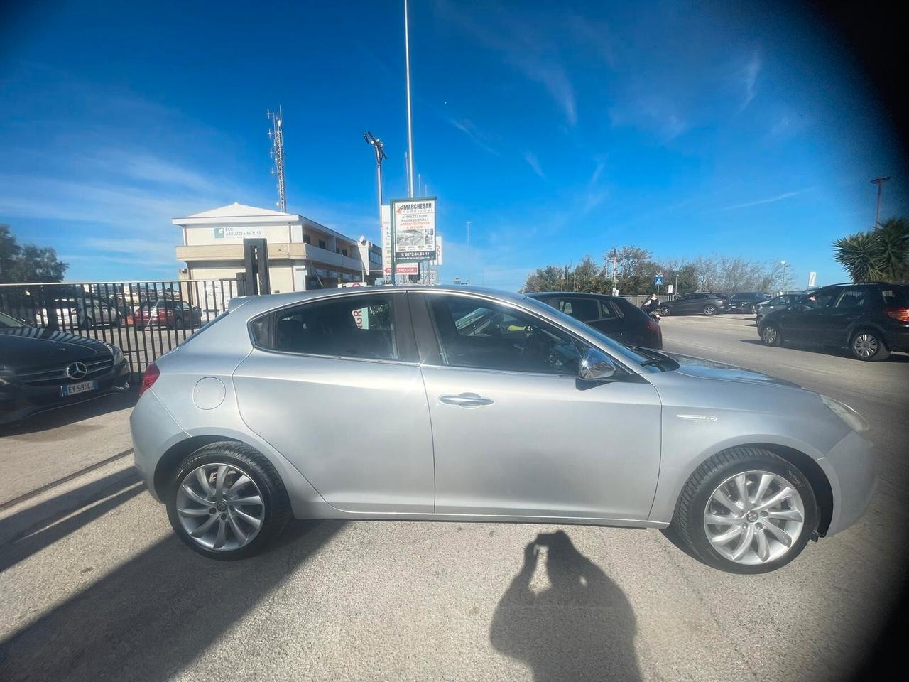 Alfa Romeo Giulietta 2.0 JTDm-2 140 CV Exclusive