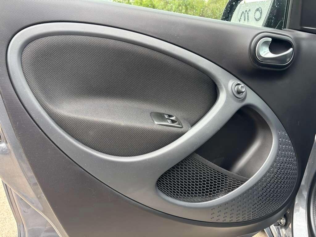 Smart ForFour EQ Prime 2021 / km 23.000 Tua a solo 129 Euro al mese