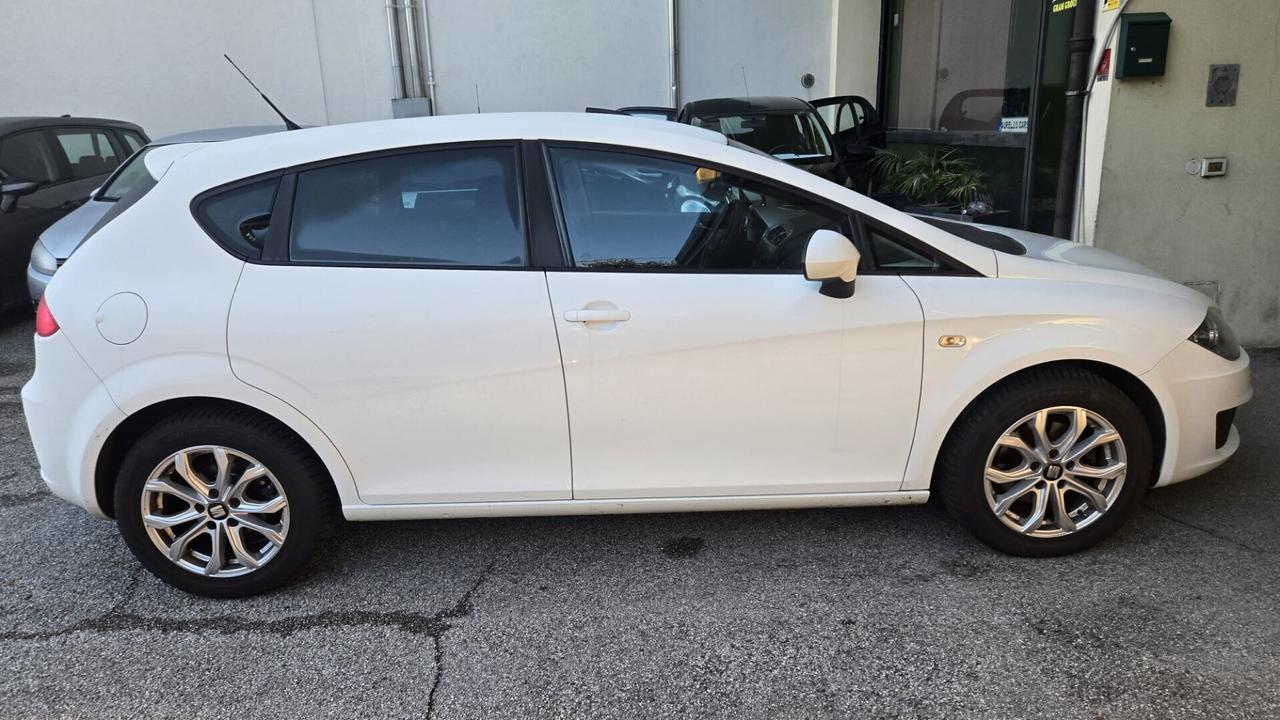 Seat Leon 1.6 TDI Copa x Neopatentati