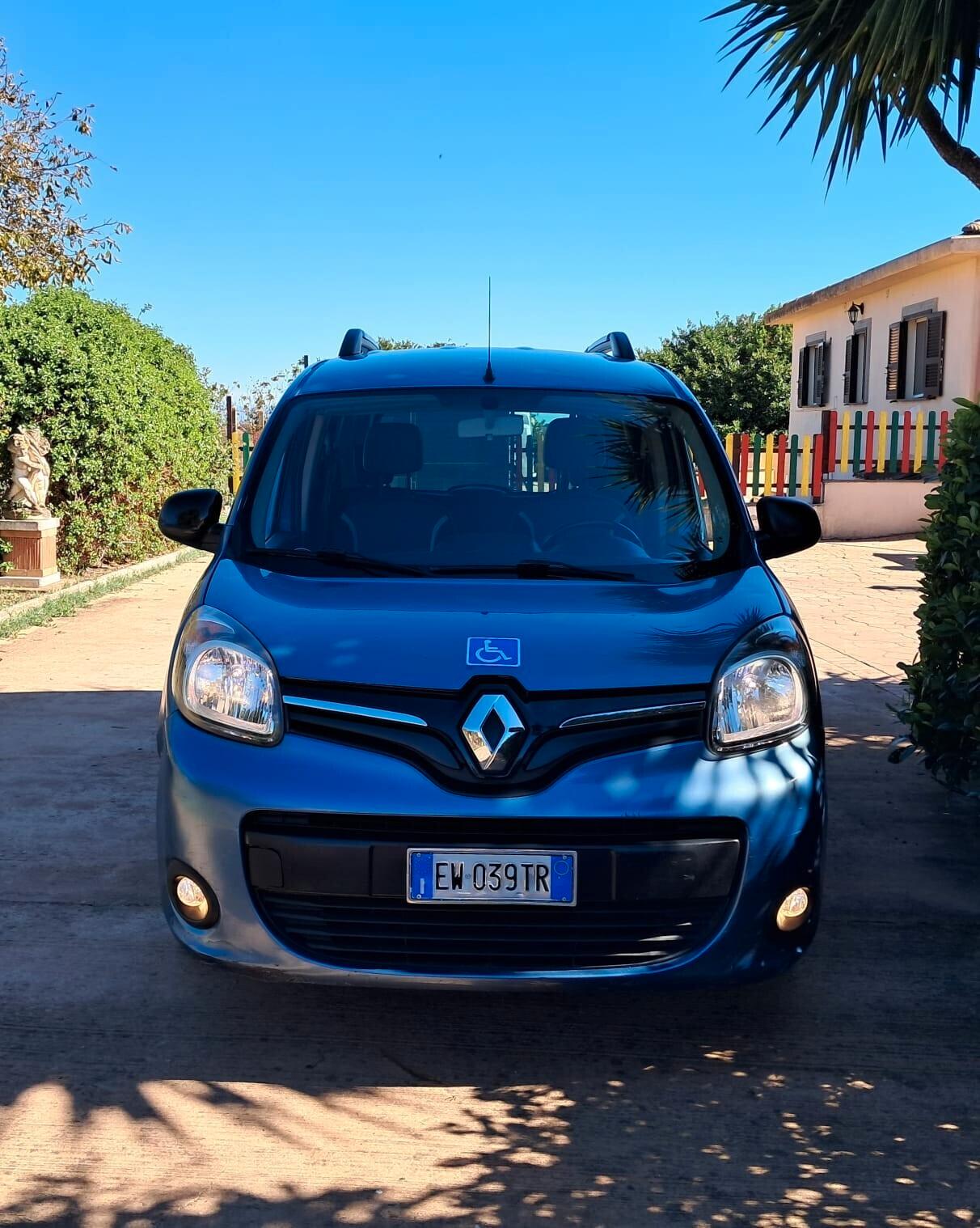 Renault Kangoo TRASPORTO DISABILI PIANALE RIBASSATO
