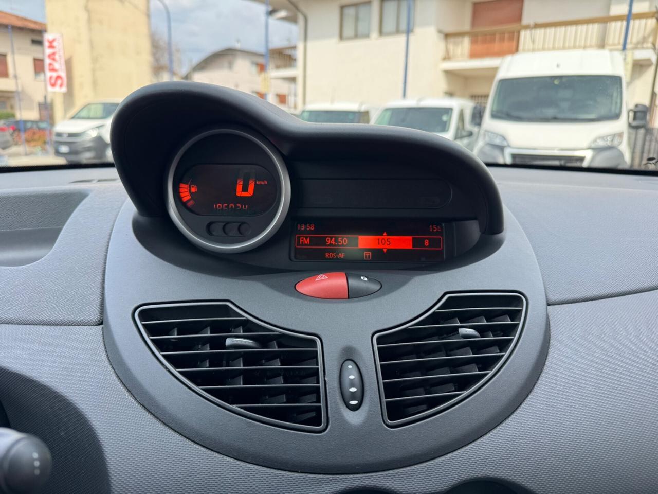 Renault Twingo 1.2 16V Live