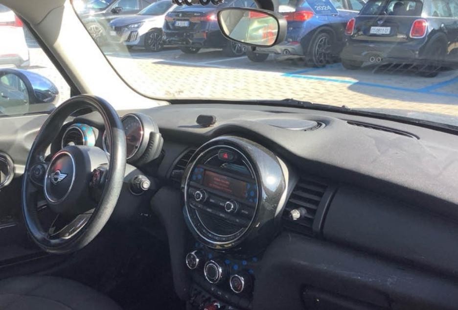 Mini 1.2 One autom 90 mila km