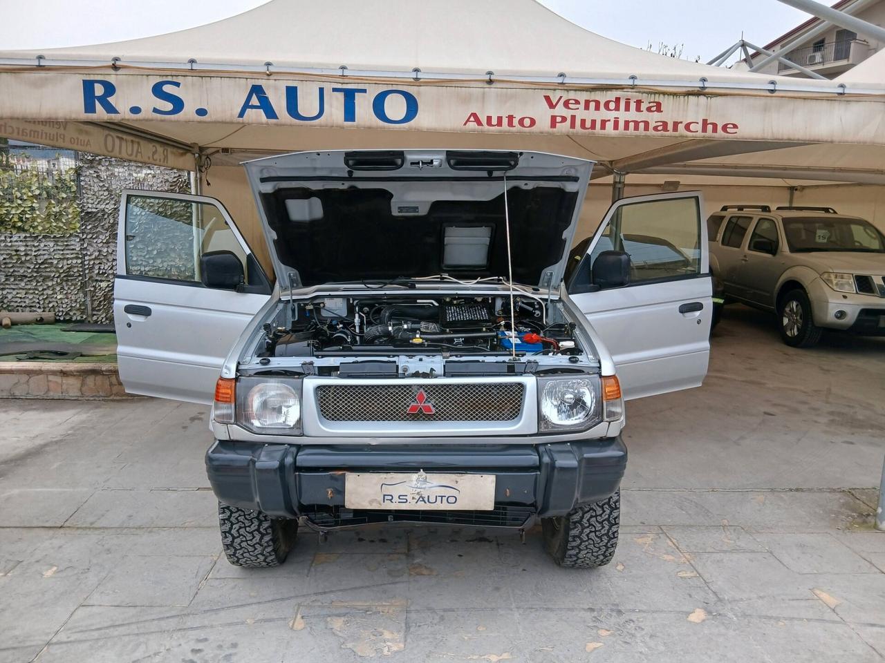 Mitsubishi Pajero 2.5 TDI 3p gancio traino 98